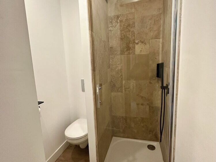 تختخواب و صبحانه Maison Ubuntu