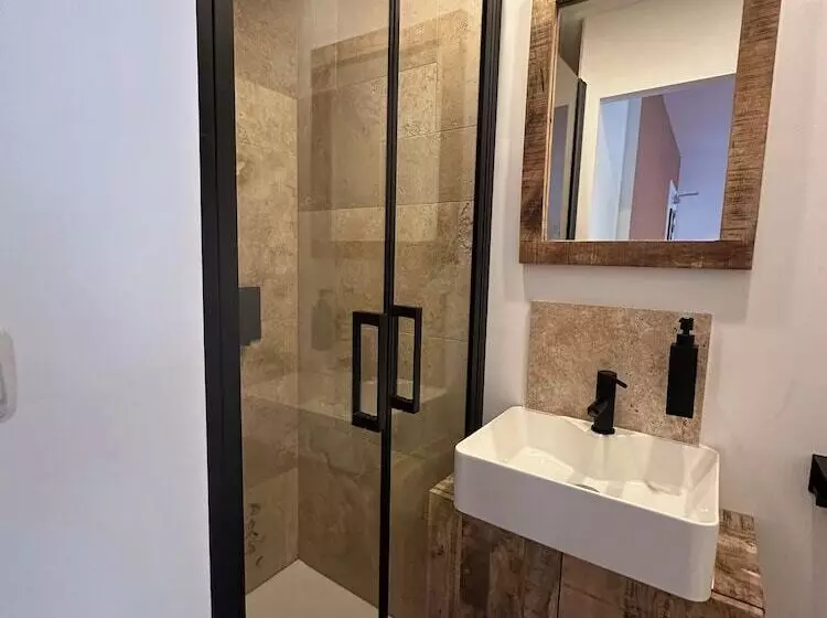 Aamiaismajoitus (B&B) Maison Ubuntu