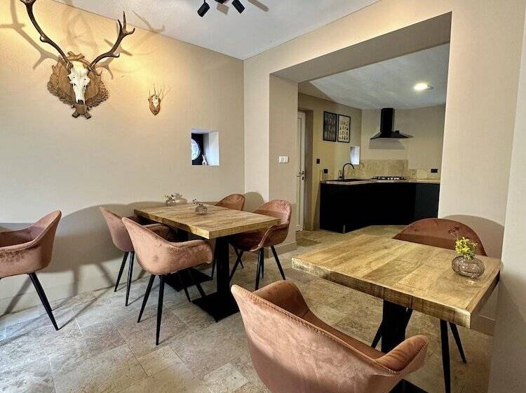 تختخواب و صبحانه Maison Ubuntu