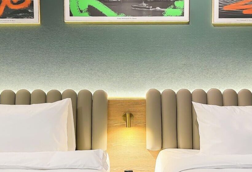 فندق Cotice The Bridge