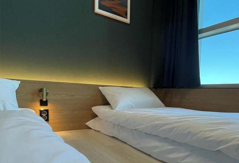 호텔 Cotice The Bridge