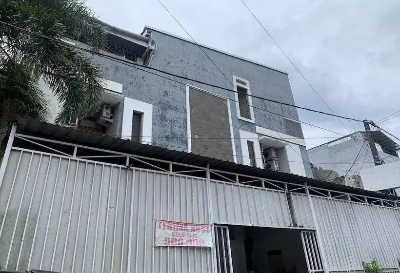 Hotelli Oyo 94115 Pondok Sahabat Vianty