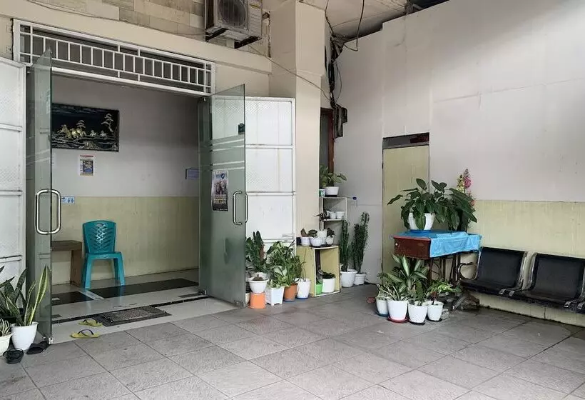 Hotelli Oyo 94115 Pondok Sahabat Vianty