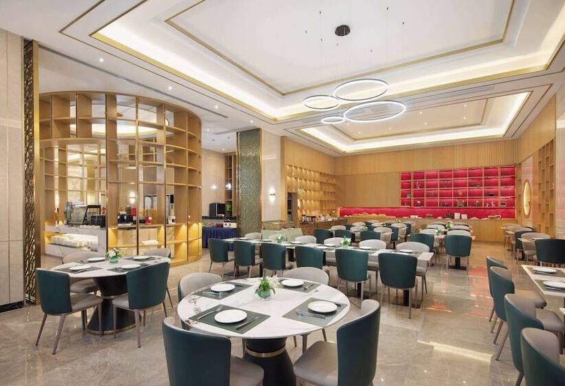 Hotel Ramada By Wyndham Changsha East