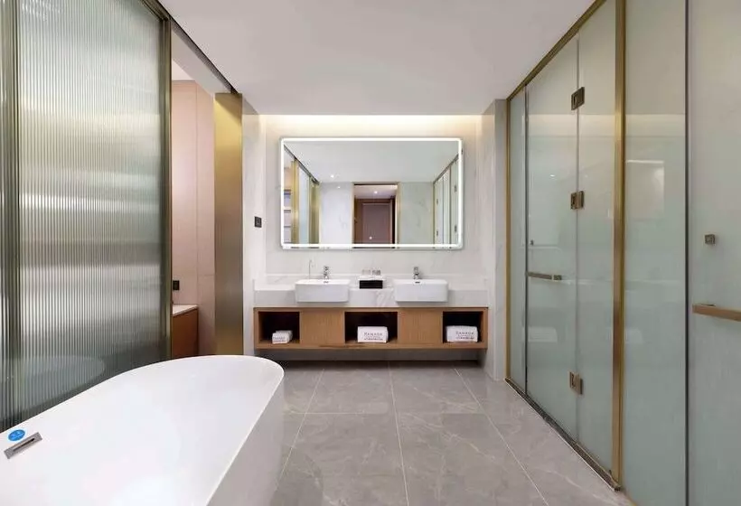 Hotelli Ramada By Wyndham Changsha East