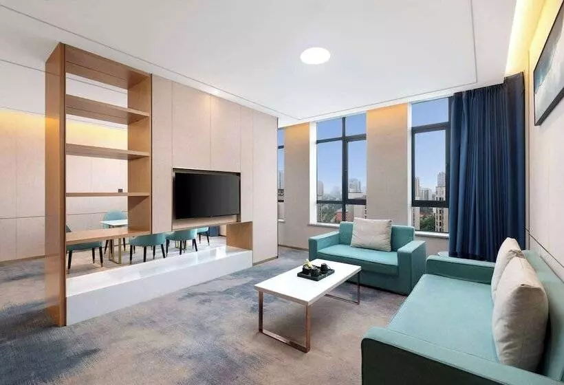 Hotelli Ramada By Wyndham Changsha East