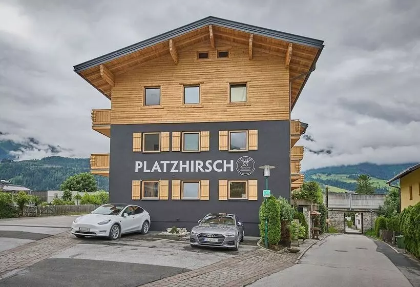 ペンション Platzhirsch Rooms   B&b   Self Check In
