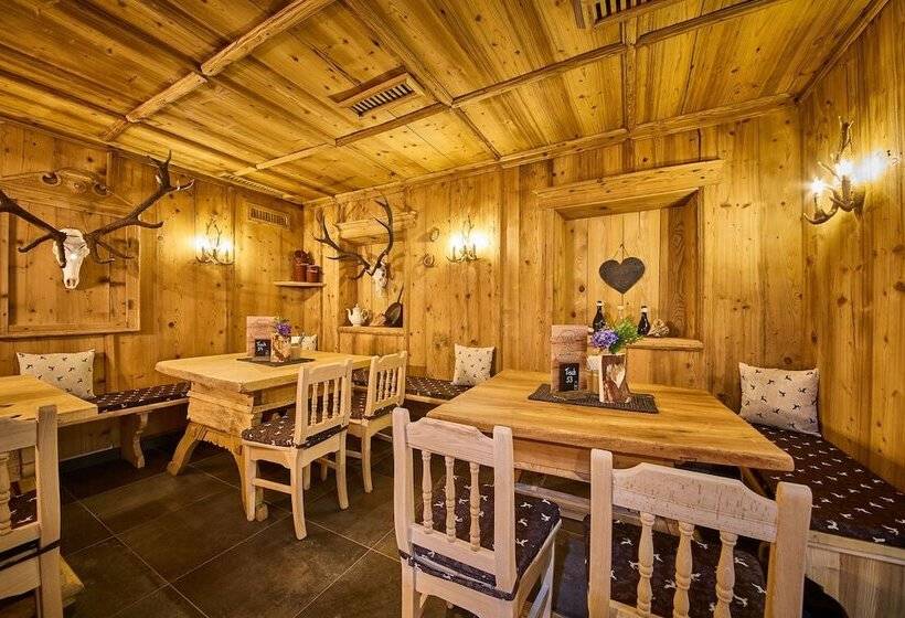 پانسیون Platzhirsch Rooms B&b Self Check In