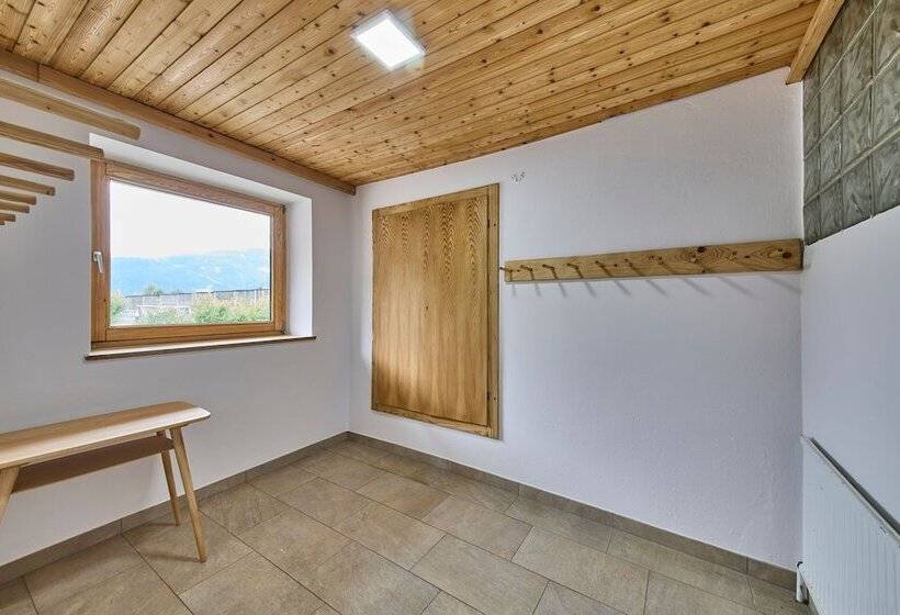 پانسیون Platzhirsch Rooms B&b Self Check In