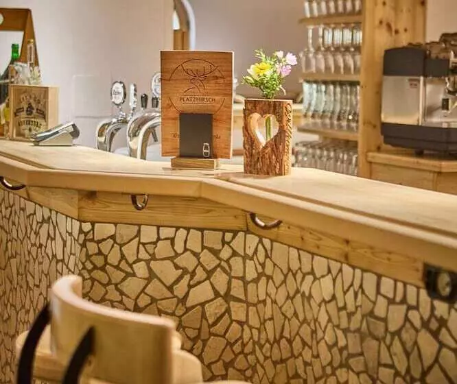 ペンション Platzhirsch Rooms   B&b   Self Check In