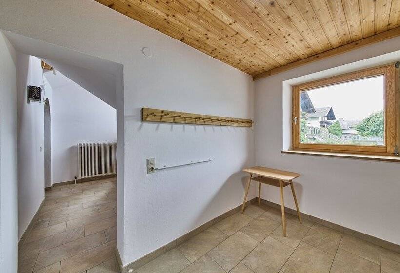 پانسیون Platzhirsch Rooms B&b Self Check In