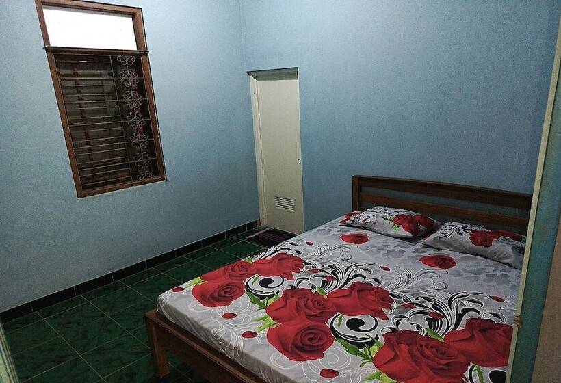 Spot On 94085 Hotel Agung