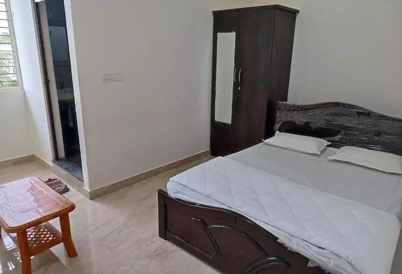 هاستل Govinda Krishna Comforts