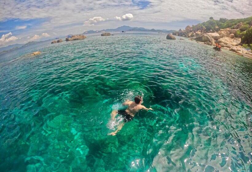 تختخواب و صبحانه Meo Homestay