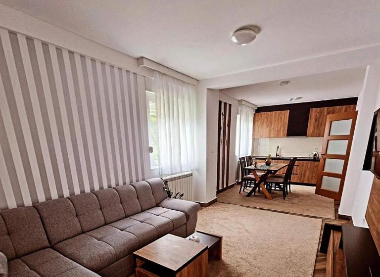 Boutique Apartments & Rooms Dora