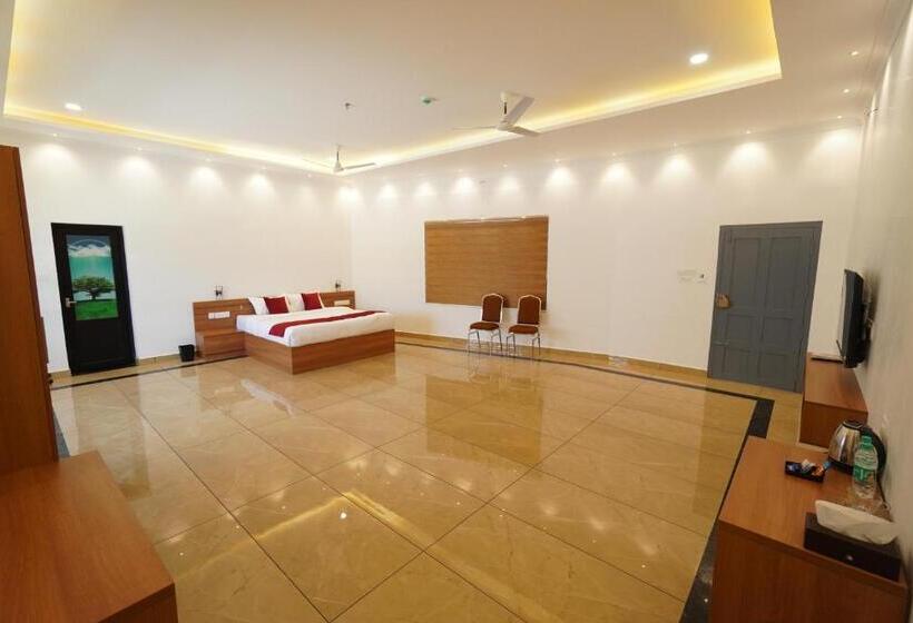 Hotel Eden Garden Convention Center