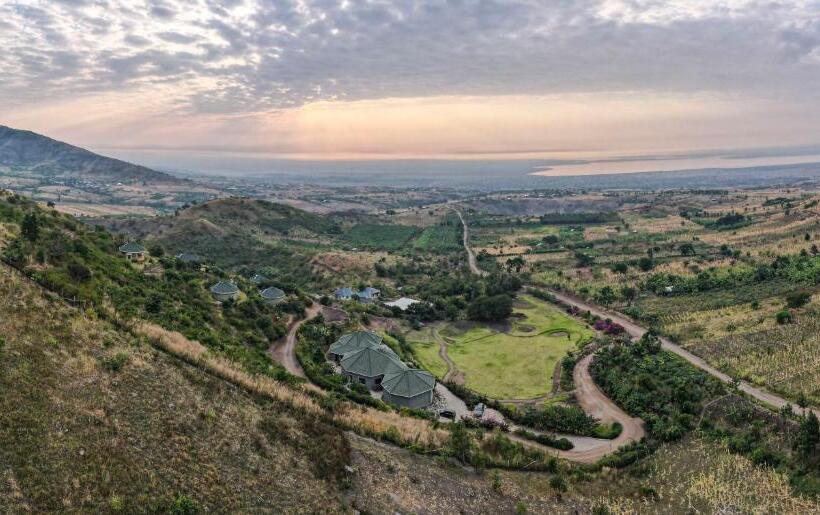 Lake George View Golf Resort