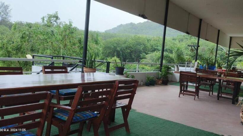 膳宿费 Batikseafood Airport & Room