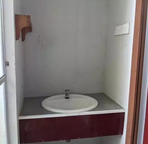 Majatalo Whisky Point Hotel Meera