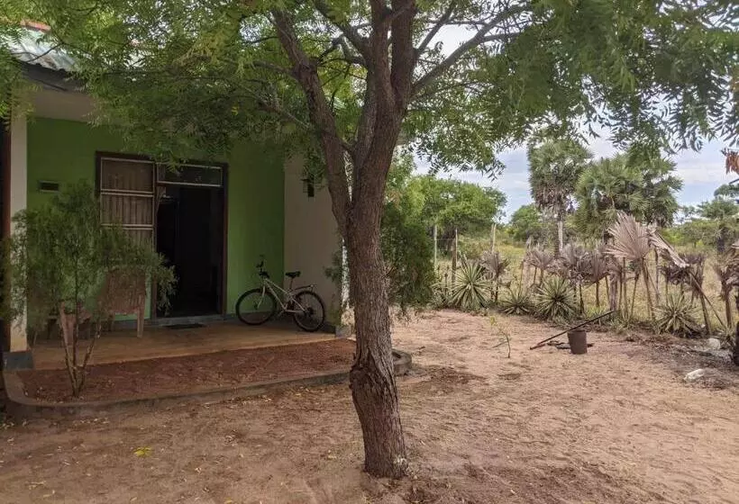 Majatalo Whisky Point Hotel Meera