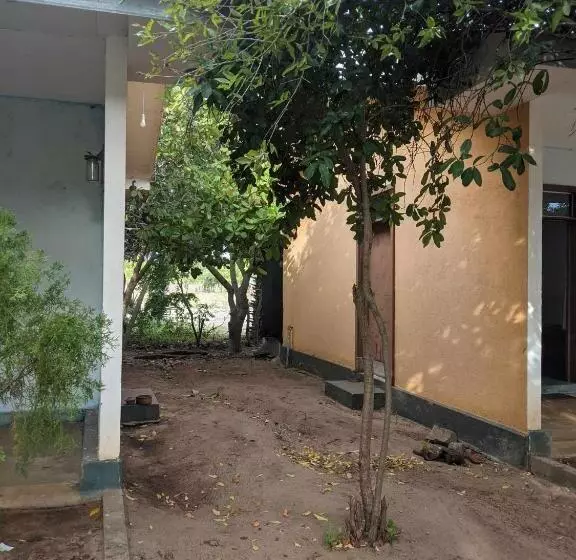 Majatalo Whisky Point Hotel Meera