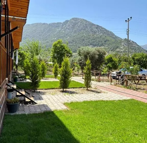 Adrasan Yeşim Apart Evleri