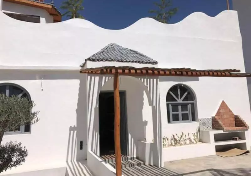 L Auberge Des Vagues