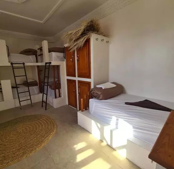 L Auberge Des Vagues