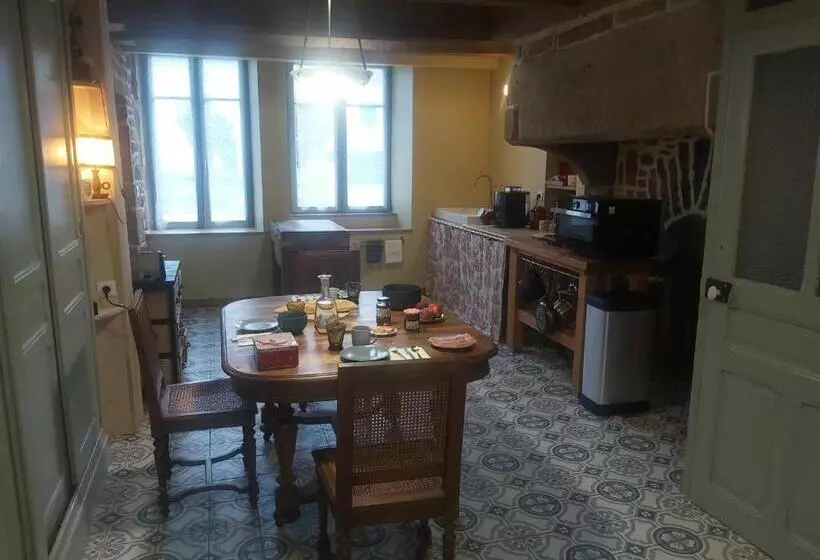 ベッドアンドブレックファースト Maison D Hôtes Coeurdacier