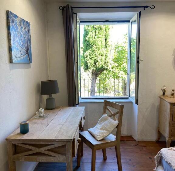 住宿加早餐  Chambres D Hôtes De La Villa Les Rosiers   Eglantine