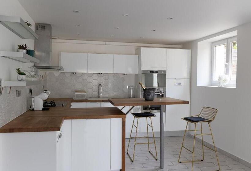 مبيت وإفطار Moulin Du Désir