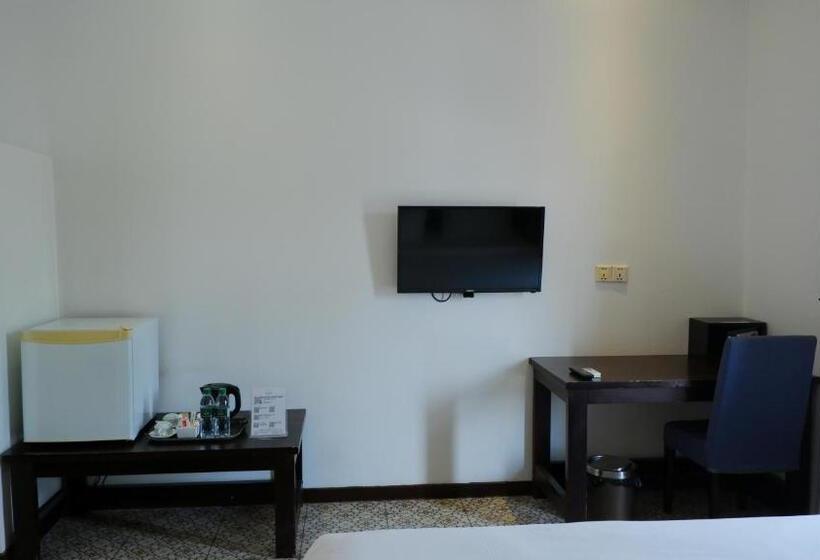 בית מלון כפרי H22 Inn