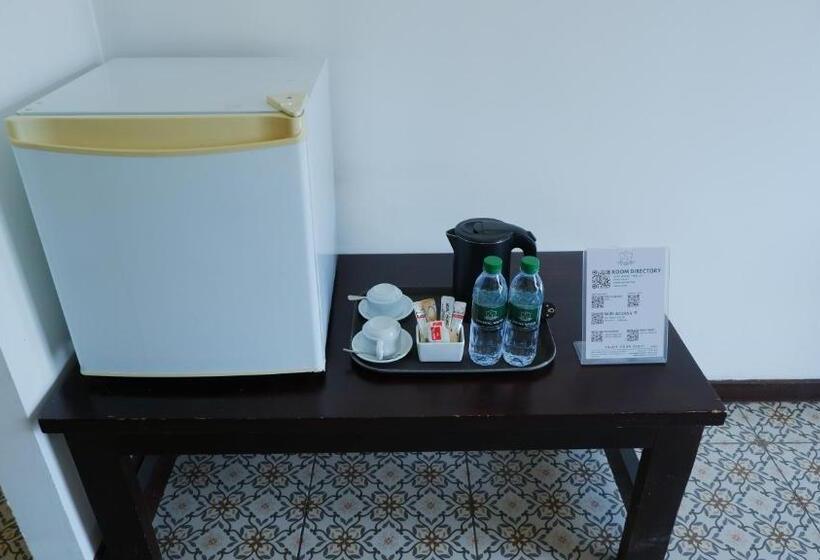 בית מלון כפרי H22 Inn