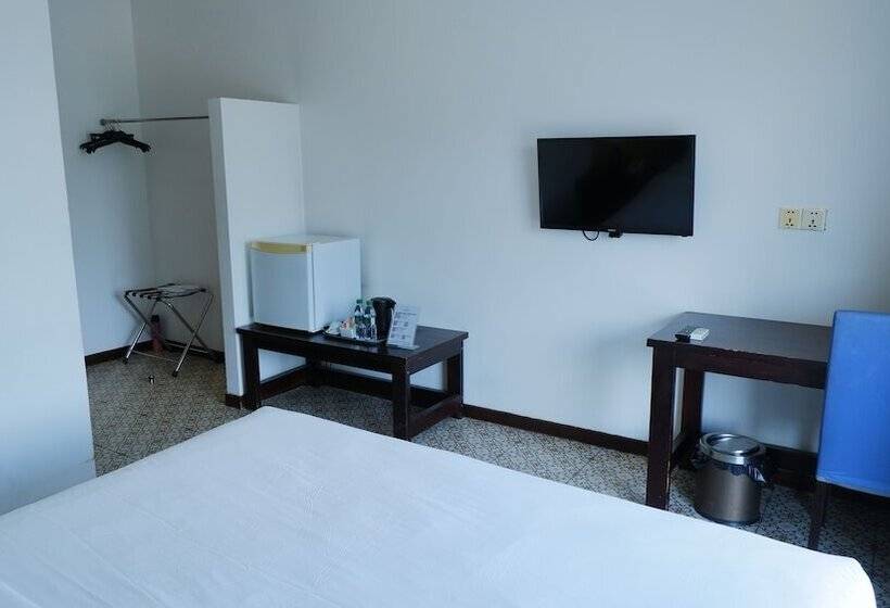 בית מלון כפרי H22 Inn