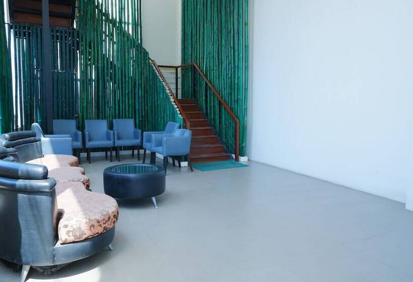 בית מלון כפרי H22 Inn