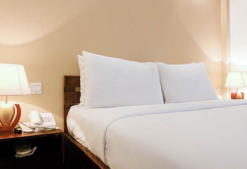 בית מלון כפרי H22 Inn