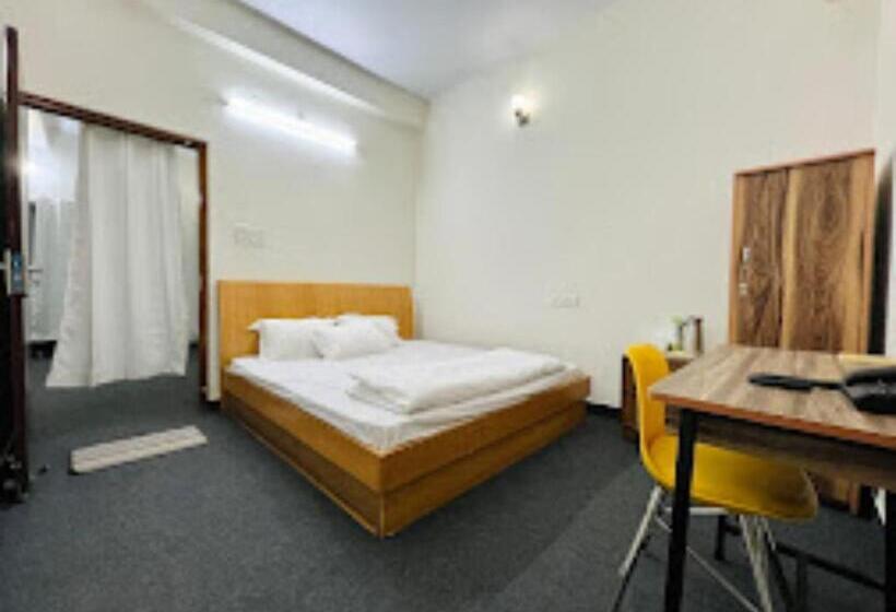 ホテル Living Studio