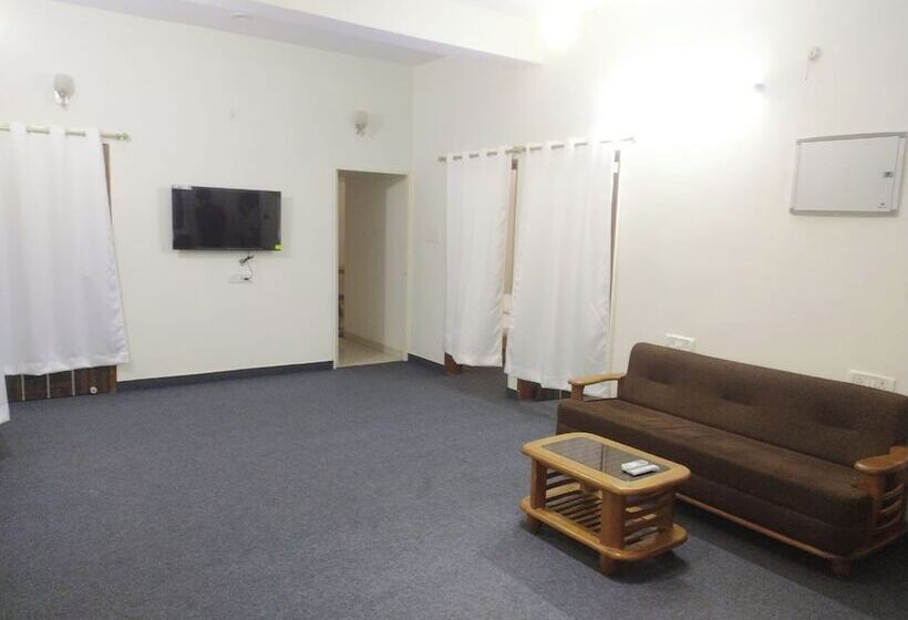 ホテル Living Studio