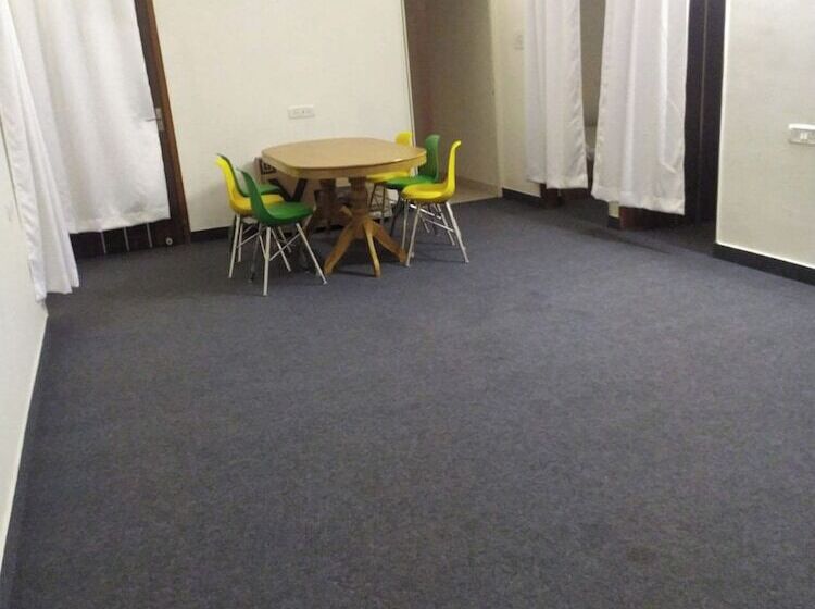 ホテル Living Studio