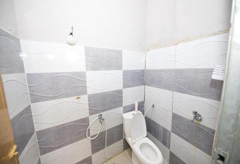 בית מלון כפרי Oyo 91011 Iman Homestay Gua Musang