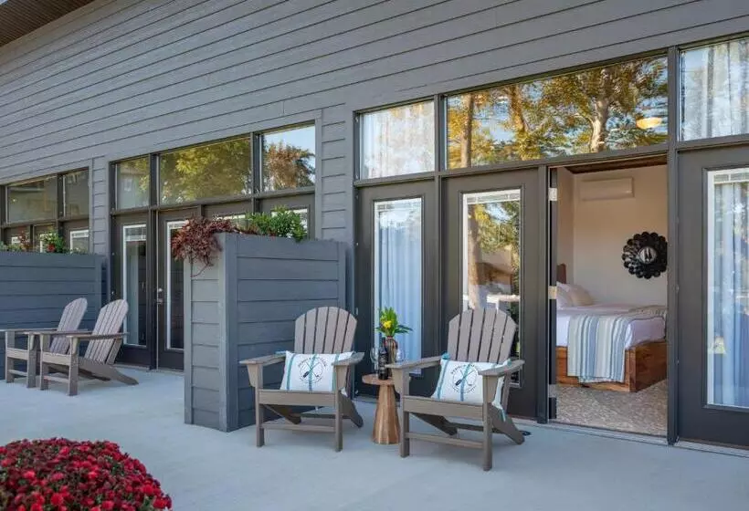 Hotelli Pebble Bay Club Suites