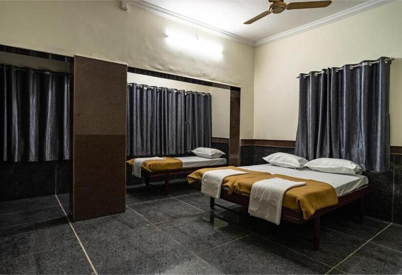 Hotelli Rajgaurav Lodging