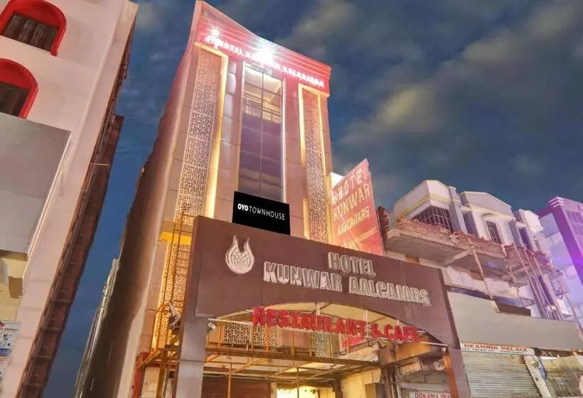 Hotelli Super Townhouse Kankarbagh Formerly Kunwar Alcajars