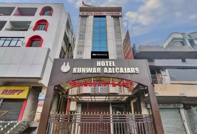 Hotelli Super Townhouse Kankarbagh Formerly Kunwar Alcajars
