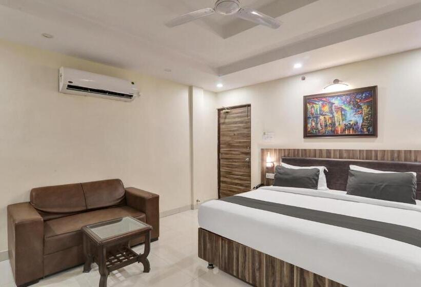 호텔 Super Townhouse Kankarbagh Formerly Kunwar Alcajars