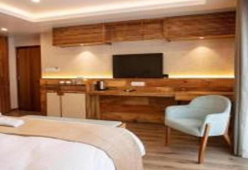 Hotel Teo Suites International Airport