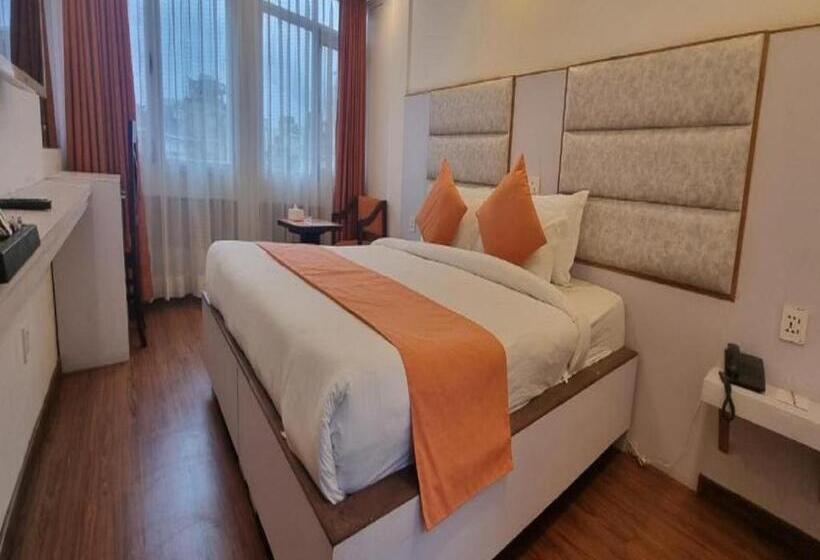 Hotel Teo Suites International Airport