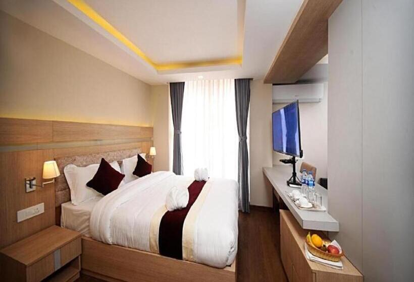 Hotel Teo Suites International Airport