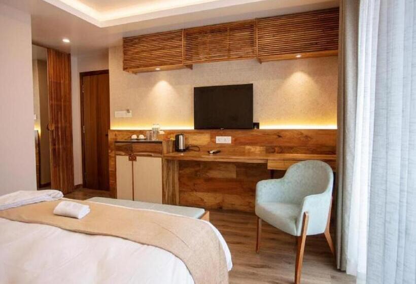 Hotel Teo Suites International Airport