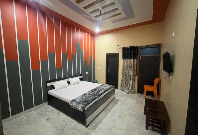 Hotel Vaishnavi Dham